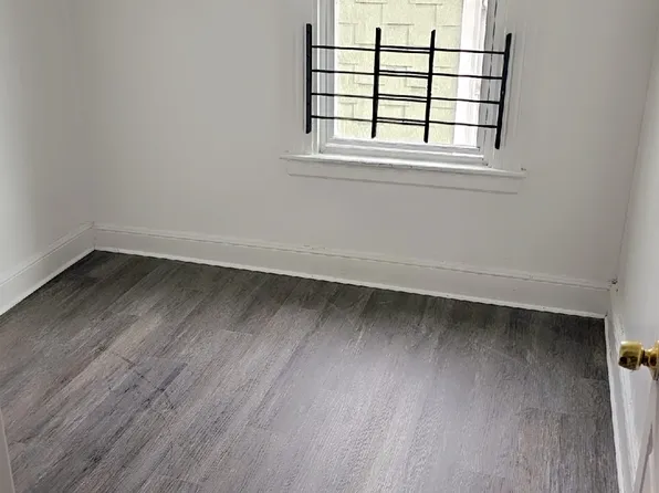 322 Willow St Floor 3, Waterbury, CT 06710