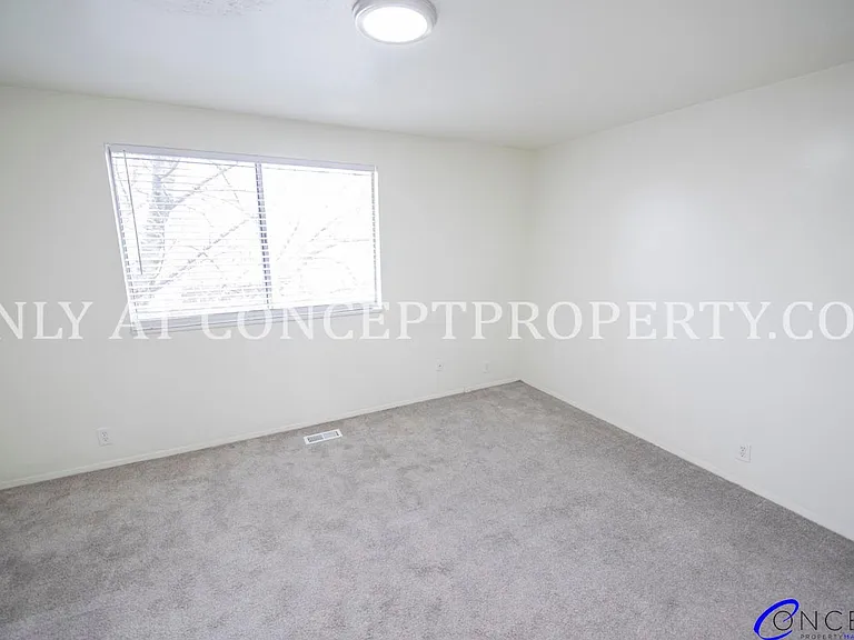 1499 W 2320 S — Photo 29