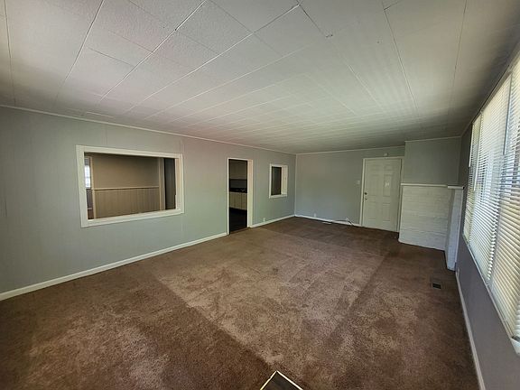 3rd image of 3742 N Kercheval Dr