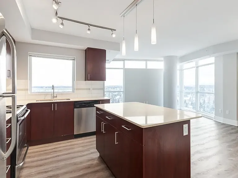 2160 Paliswood Rd SW — Photo 1