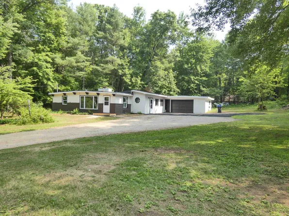 W6389 Old Lake Ln, Shawano, WI 54166