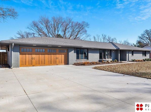 2027 S 85th Ave, Omaha, NE 68124