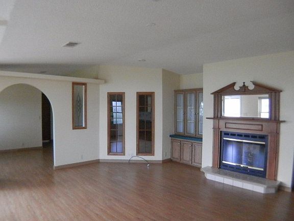 5th image of 1911 SE 24th Blvd