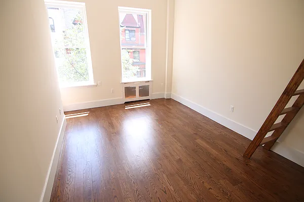 Rented by Guidance Realty Corp. | media 39