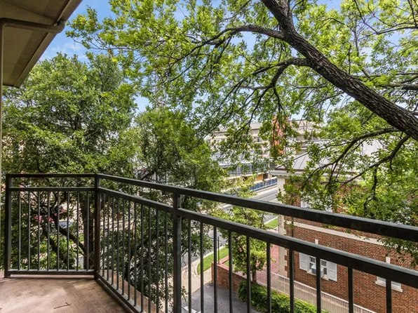 1023 W 24th St APT 905, Austin, TX 78705