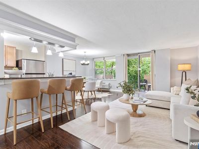 100 Grand Cove Way APT 3F, Edgewater, NJ, 07020