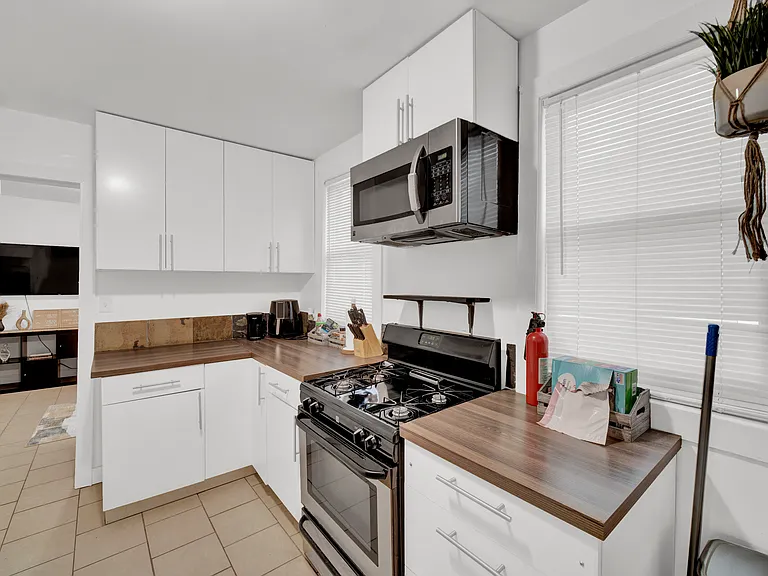 1721 N Kimball Ave #2R — Photo 8