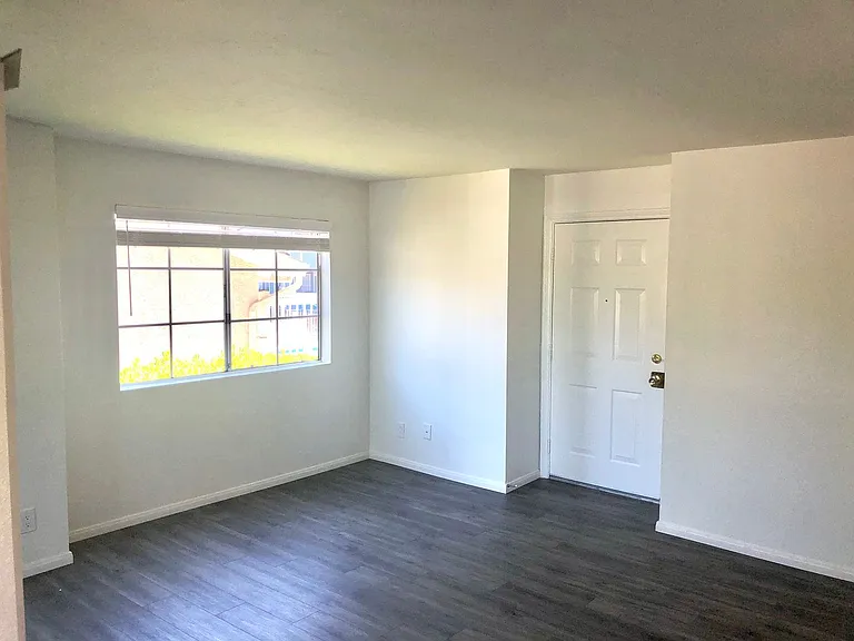 Reed and Brooke Apartments — Photo 26