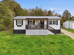 1092 Winchester Rd, Irvine, KY 40336