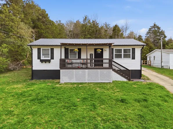 1092 Winchester Rd, Irvine, KY 40336