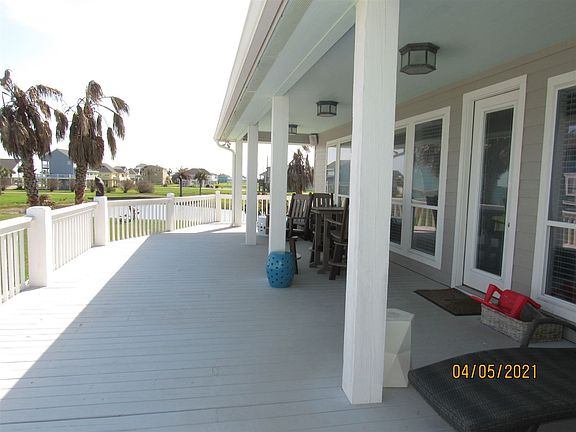 3rd image of 713 Sara Way
