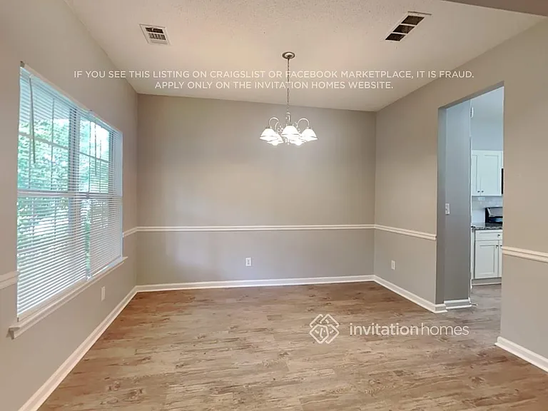 2125 Beckenham Pl — Photo 6