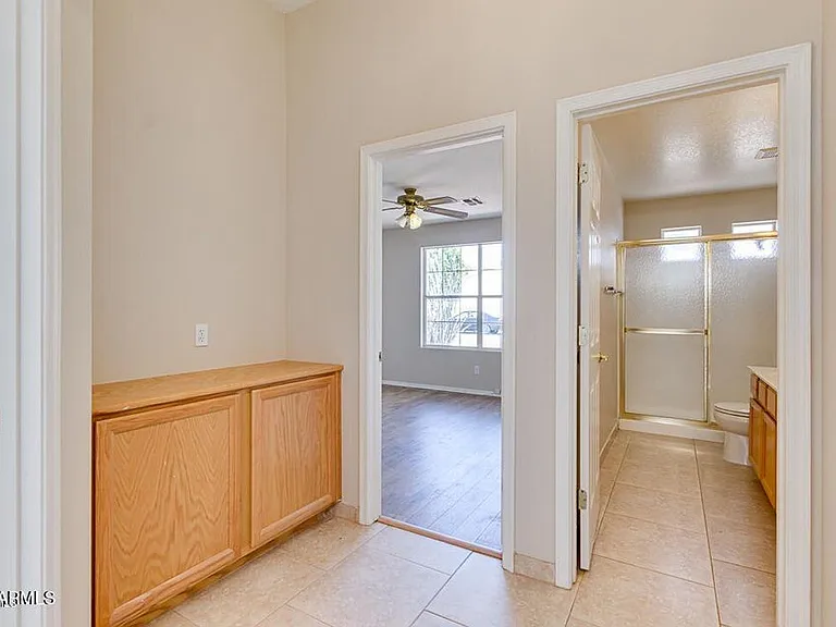 1714 S Rialto — Photo 9