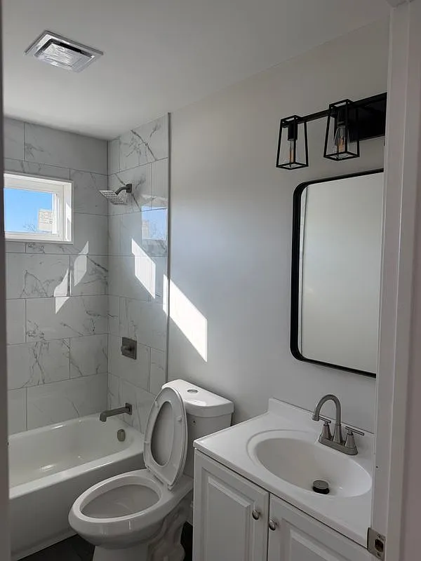 4 bed, 2.0 bath, 1250 sqft, $2,800 — Photo 3