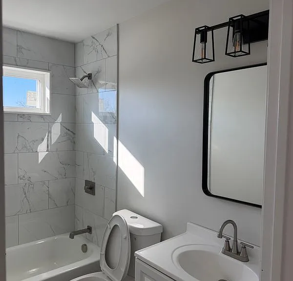126 Lancashire St #1 — Photo 3