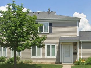 728 E Old Willow Rd Unit 104-B, Prospect Heights, IL