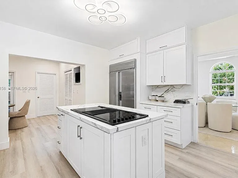 145 W Sunrise Ave — Photo 11