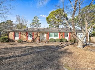 1426 Carnsmore Dr, Fayetteville, NC 28304