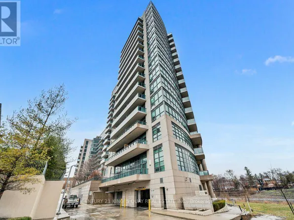 35 Brian Peck Cres #Penthouse 3, Toronto, ON M4G 0A5