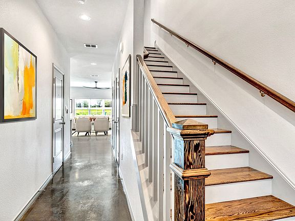 3rd image of 625 Papillon Rd #36