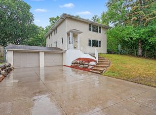 1680 Burns Ave, Saint Paul, MN 55106
