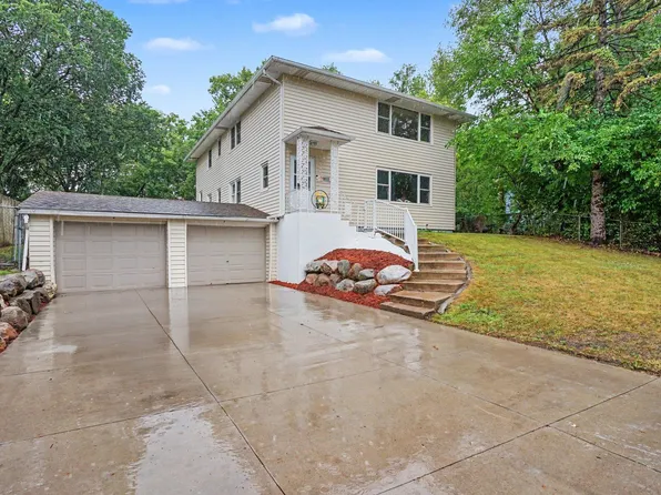 1680 Burns Ave, Saint Paul, MN 55106