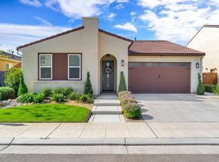 994 Groveland Ave W, Madera, CA 93636