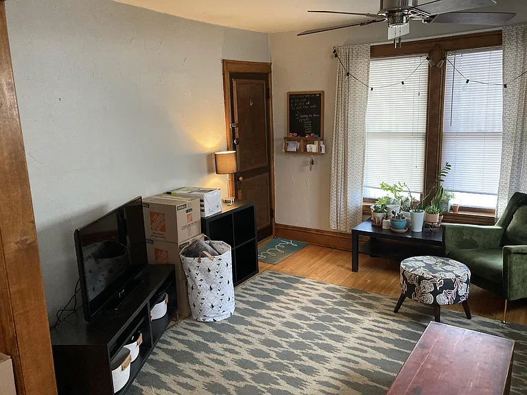 3035 Bryant Ave S #201 — Photo 4