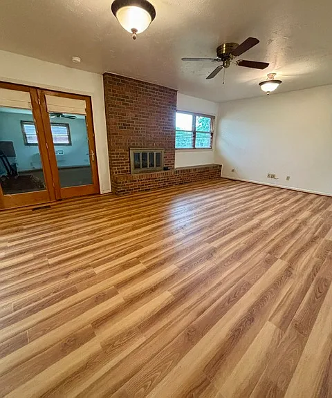 1102 W Will Rogers Dr — Photo 2
