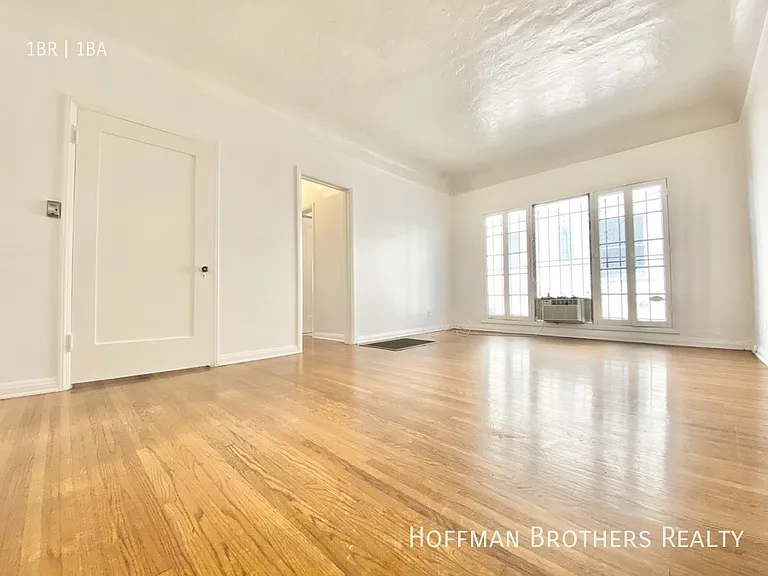 351 N Sierra Bonita Ave — Photo 4
