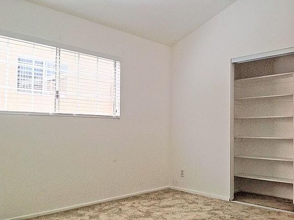 4th image of 10932 Bloomfield St APT 7