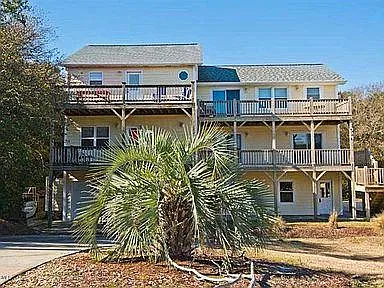 109 Ebb Tide Dr — Photo 1