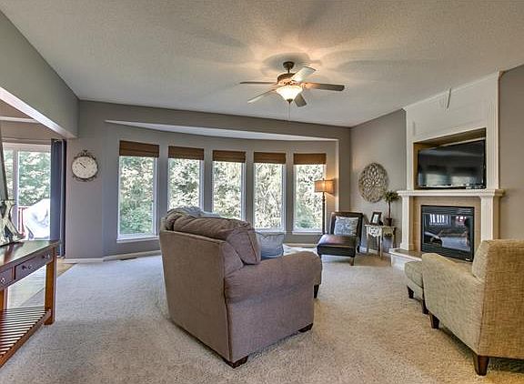 4th image of 1408 Honeysuckle Dr