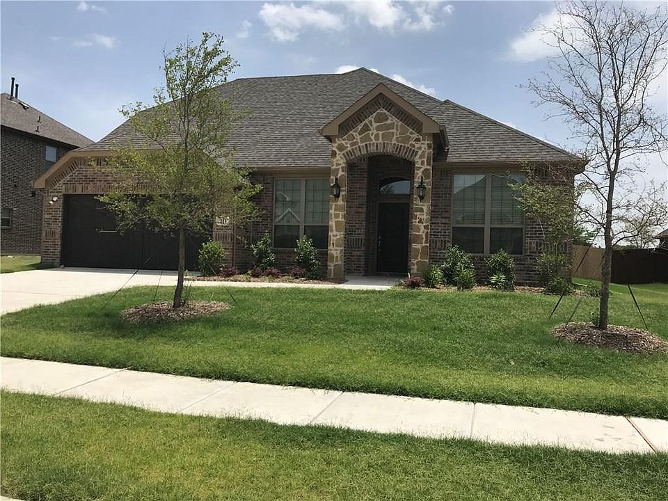 1st image of 211 Covington Dr