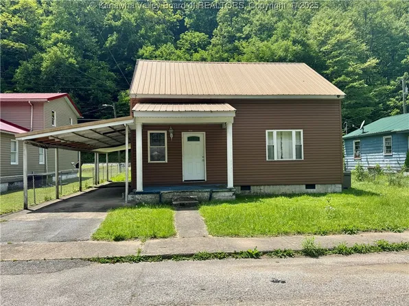 391 McKinley St, Wharton, WV 25208