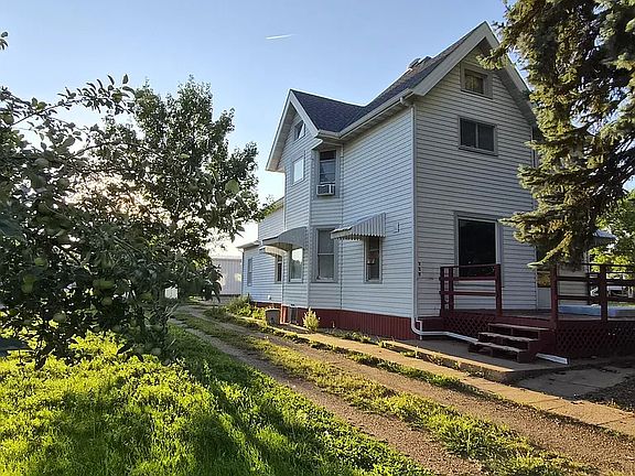 2nd image of 230 B St N