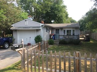 65 Edwards Ave, Seekonk, MA 02771