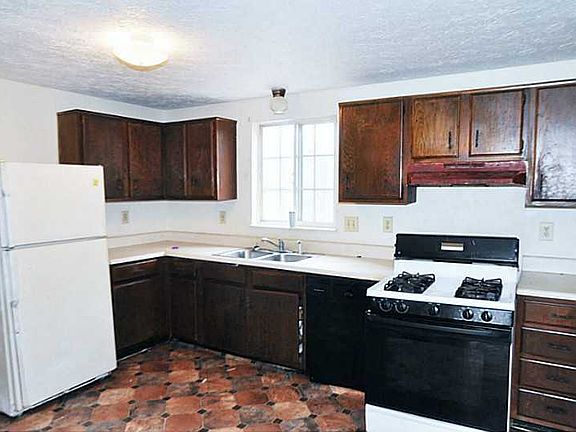 5th image of 4286 Hopkins Lake Dr