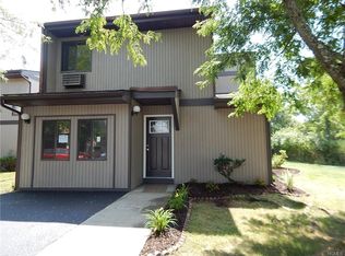 7 Buckingham Mews, Middletown, NY 10940