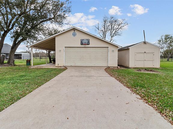 4th image of 10302 Hanselman Rd #69