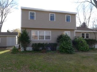 2 Brookhill Dr, Niskayuna, NY 12309