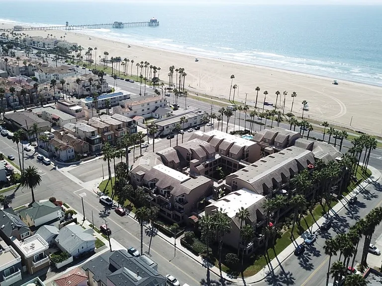 1200 Pacific Coast Hwy #427 — Photo 30