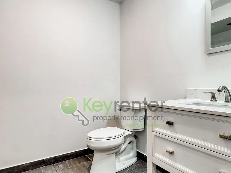 176 Pennington Ave #14 — Photo 13