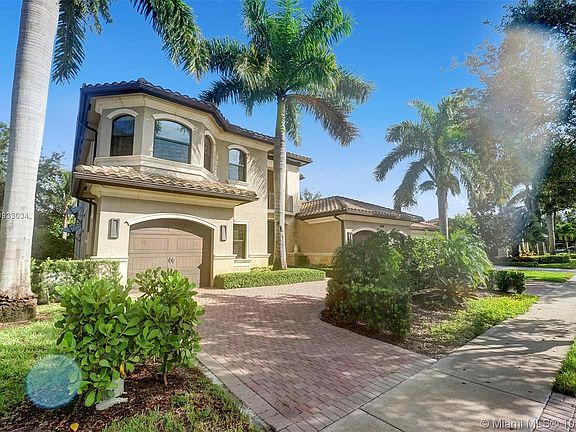 5th image of 8781 Sydney Harbor Cir