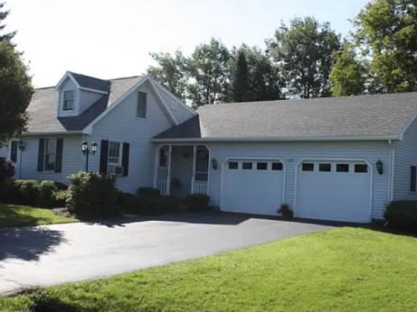 2247 Route 11, Mooers, NY 12958