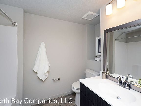 4th image of 408 4th St SE #7522515