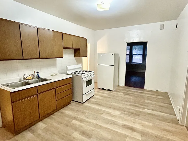 3236 N Keeler Ave #1 — Photo 5