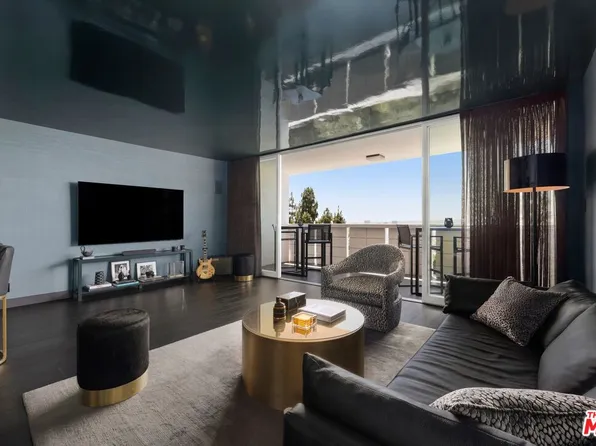 8787 Shoreham Dr APT 309, West Hollywood, CA 90069