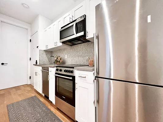 Rented by Vector New York, LLC | media 9