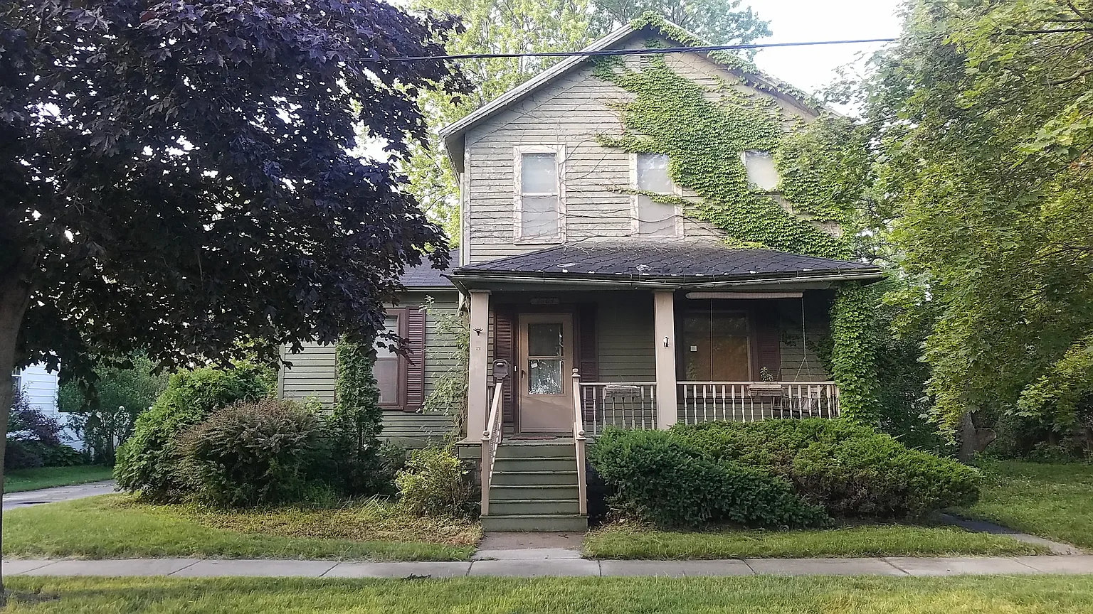 1604 Prairie St photo 1